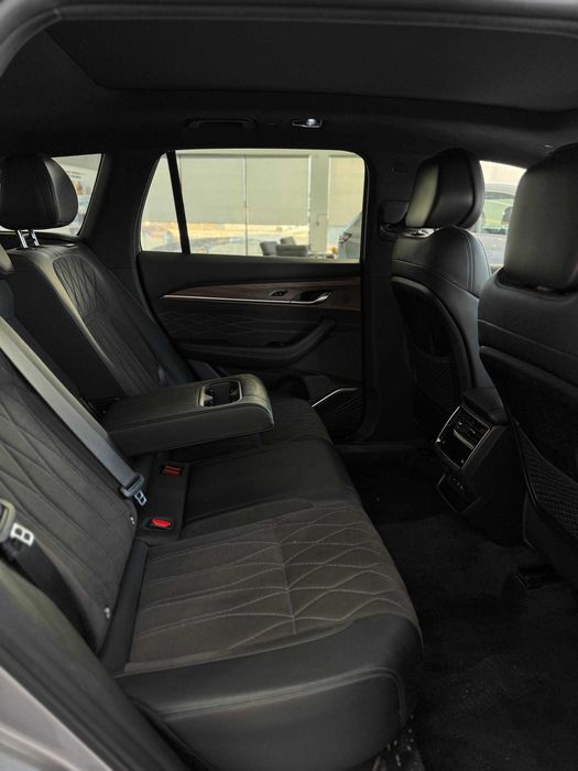 Geely Monjaro rest nalichida rasmiy dillerda 5 yil kafolat