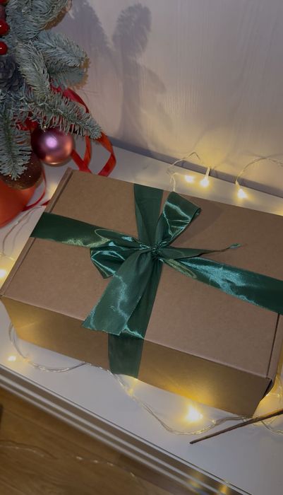 Новогодний подарочный бокс