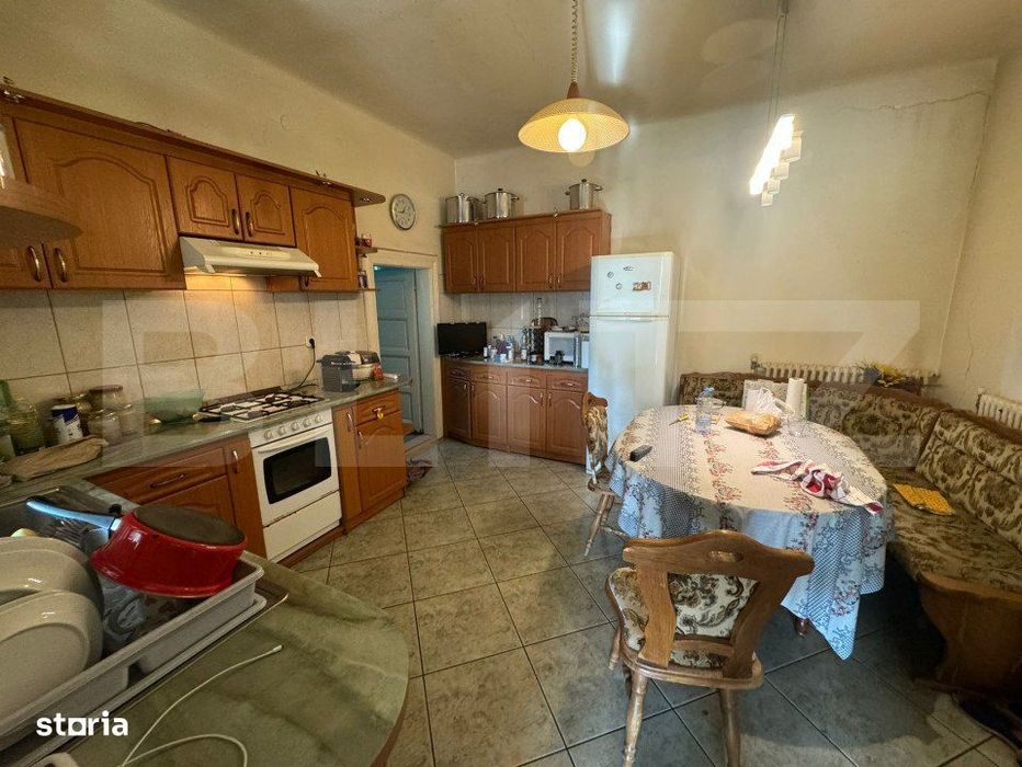 Teren 3450mp de vanzare cu o casa 3 camere, Grigorescu