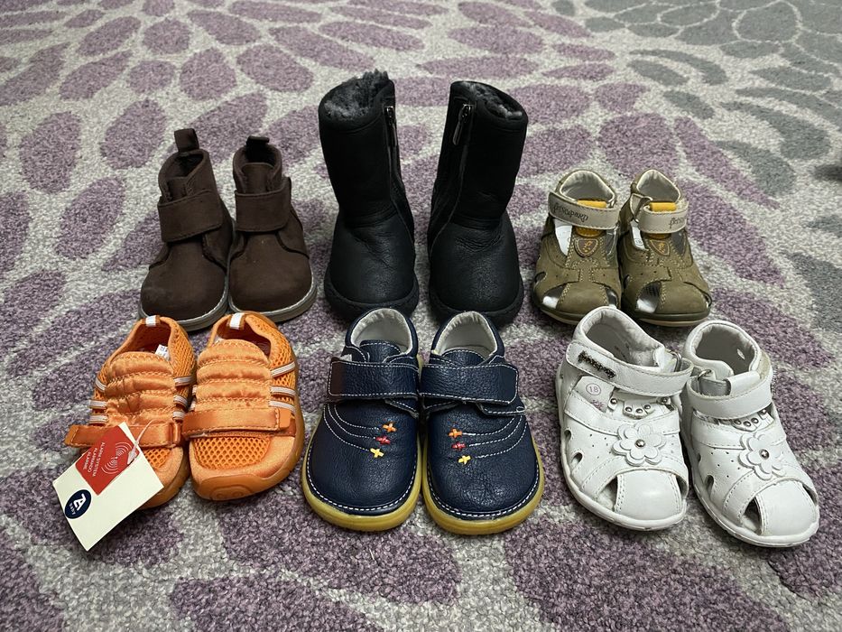 Продам детскую обувь