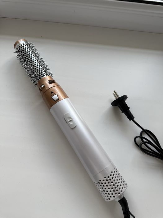 Фен с набором и сумочкой