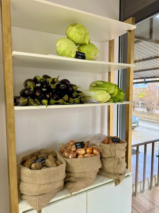 Продам витрины для овощей