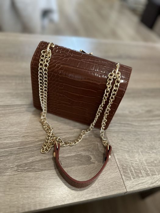 Нова дамска чанта