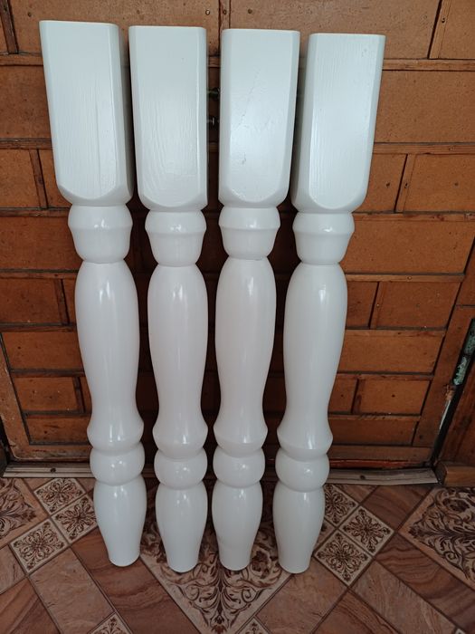 Продам стол круглый.