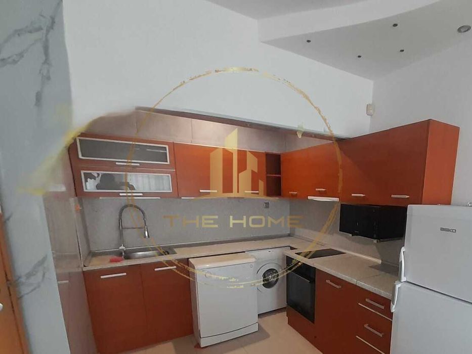 Дава се под наем Четиристаен апартамент в Варна, Червен площад - 100 кв.м за 750 € - Снимка #2