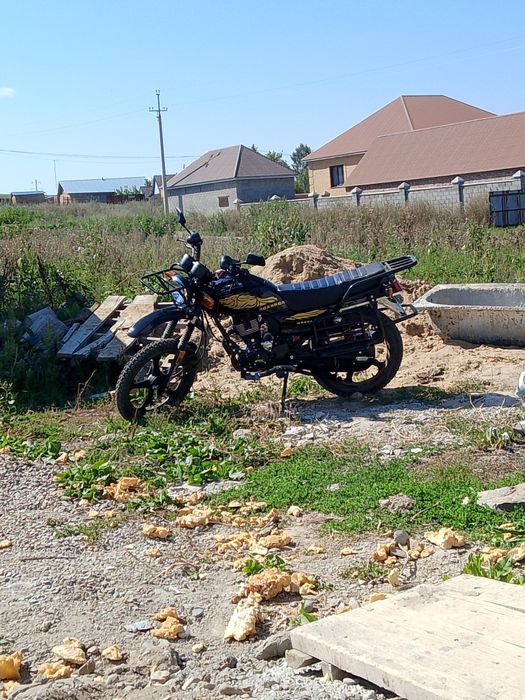 Мотоцикл GSX 200