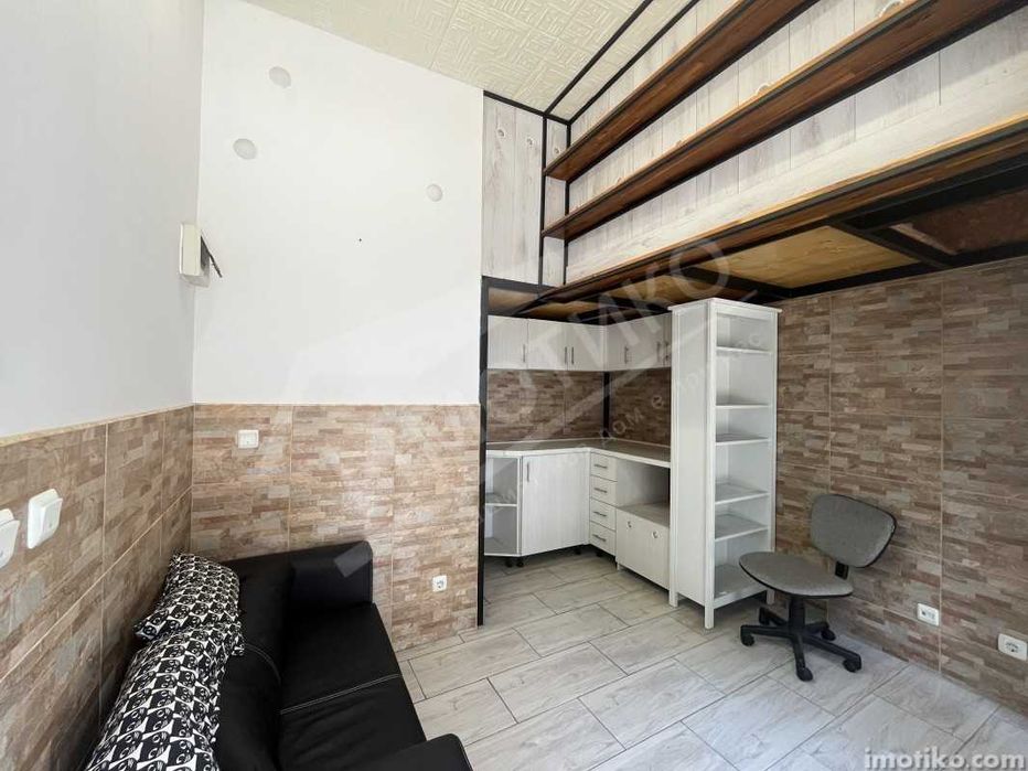 Дава се под наем Офис в София, Център - 16 кв.м за 230 € - Снимка #1