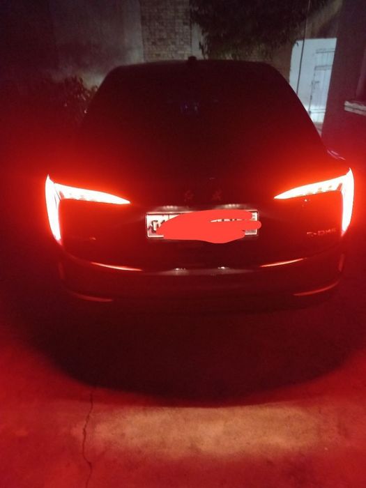 Honji eqm5 sotilsdi kraskasi toza