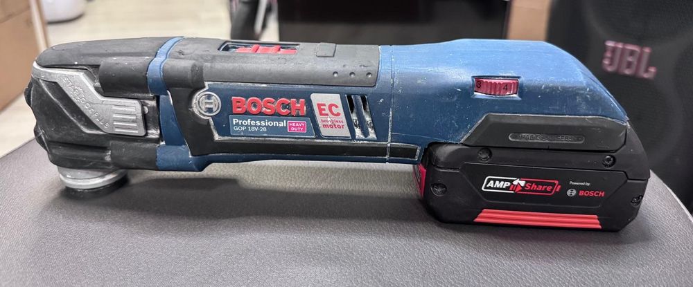 Amanet F28: Scula multifunctionala Bosch  GOP 18V-28