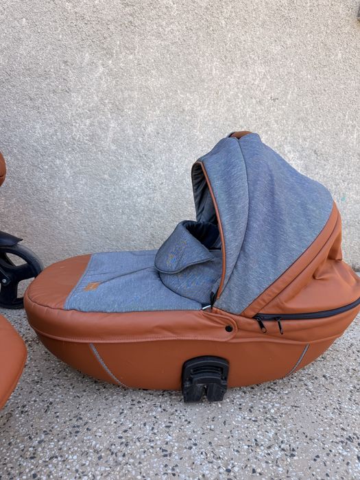 Детска количка Krausmann със зимен и летен кош + столче за кола