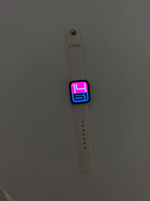 Apple Watch SE (generația a 2-a) GPS, 40 mm