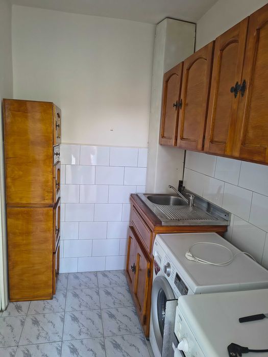 Vând sau închiriez Garsonieră confort 1