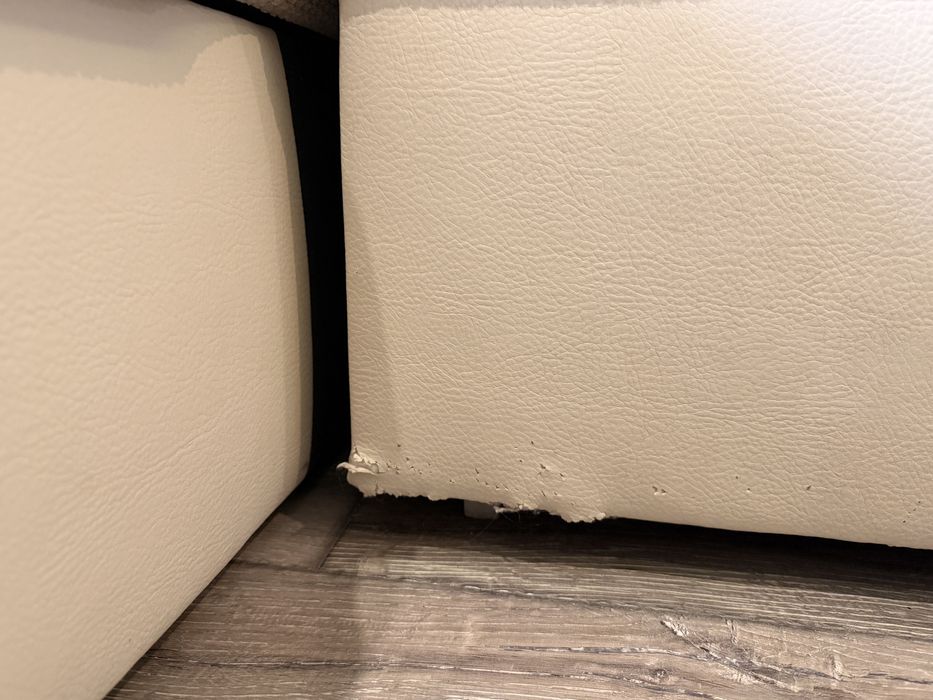 Ъглов диван с функция сън и ракла