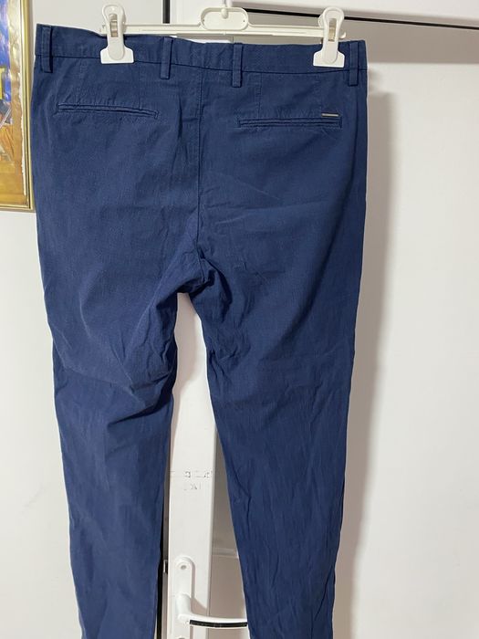 Pantaloni Hugo boss marimea 48