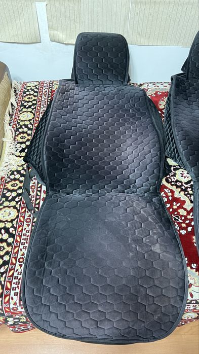 Чехлы на сиденья автомобиля