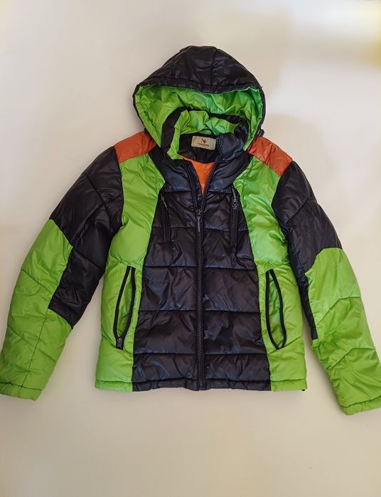 Продам зимнюю куртку