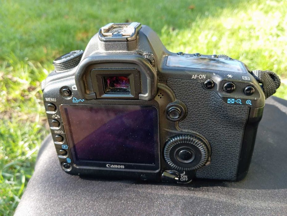 Vand doua camere foto Canon