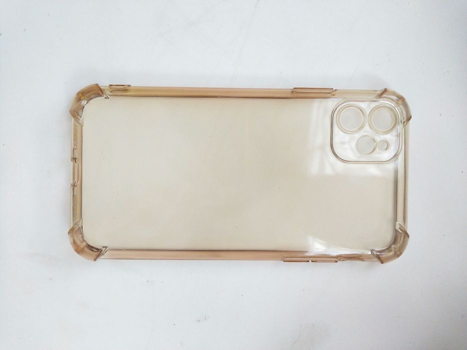 iPhone 11 чехол прозрачный