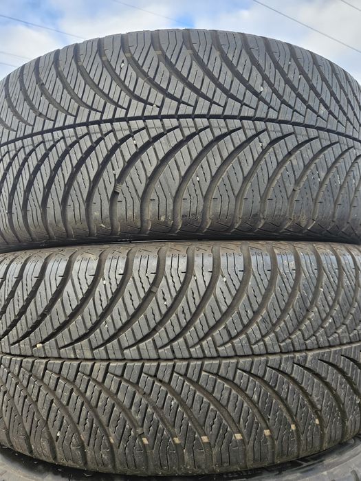 Vând anvelope iarna 205/55/17 205/55r17 GOODYEAR
