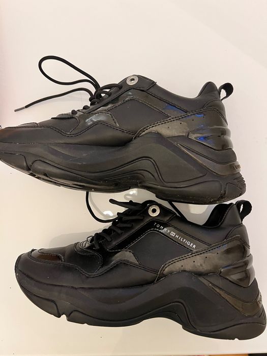 Adidași sneakers tommy hilfiger nr 38 dar vin pentru 37
