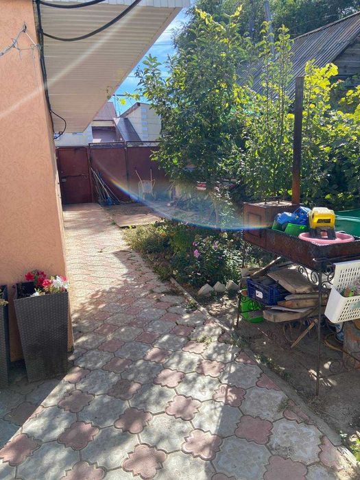 Продается 2-х этажный коттедж