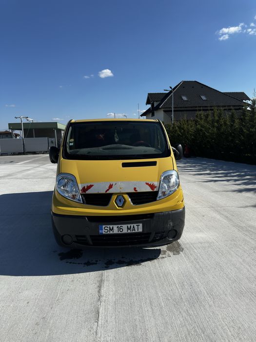 Renault Trafic 2.0 dci 115 cp