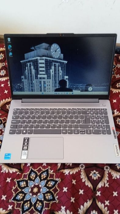 Lenovo 
CPU:Intel i3-1315U
RAM: 8GB
Storage: 256 GB SSD
CPU: INTEGRATE
