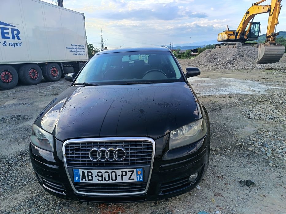 Vând audi  A 3.  An fabricație 19 06 2007 Motor 2000disel preț 2.800 euro.Numere roși nu sunt scoase. Număr de contact 0770214933
