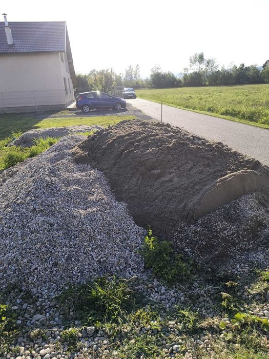 Transport pământ,moloz,nisip,sort,materiale construcții,etc