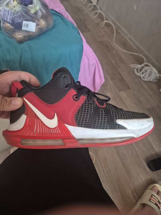 Оригинальные либроны одевались 3 раза.