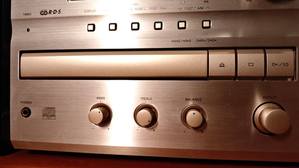 Yamaha combina audio boxe Jvc