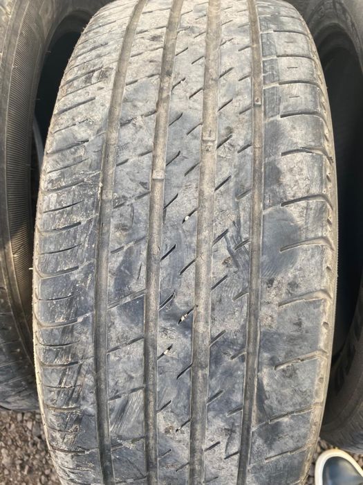 Шины продам 215/55 R17