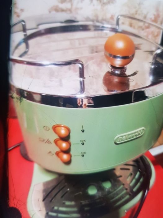 Aparat pentru facut cafea in stare buna de functiknare