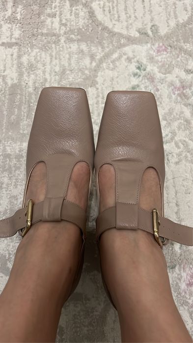 Женская обувь