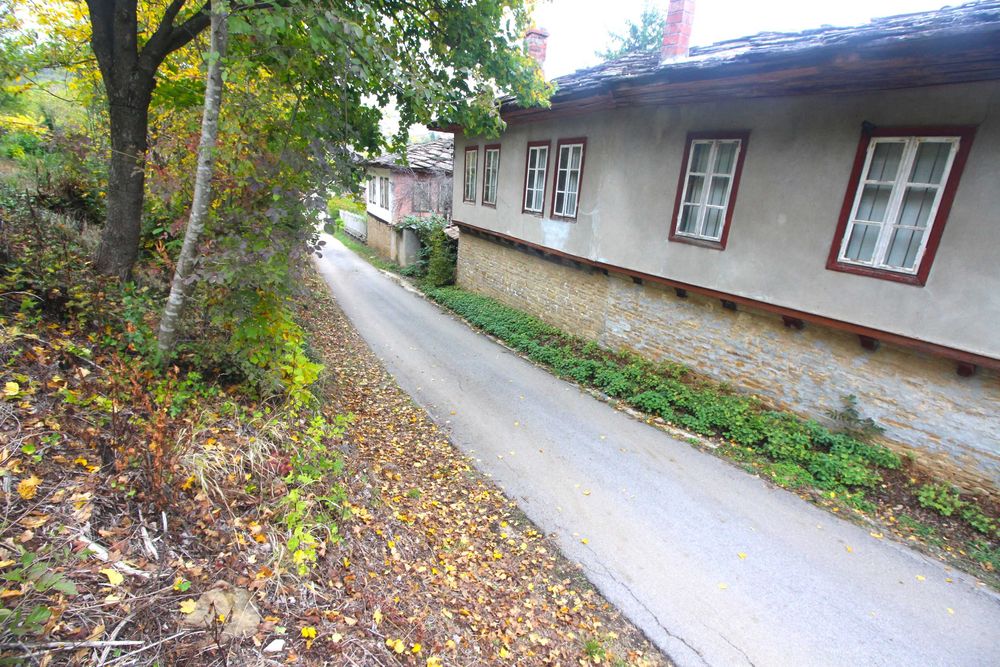 Продава се Парцел в Габрово, Беленци - 1666 кв.м за 7 €/кв.м - Снимка #2