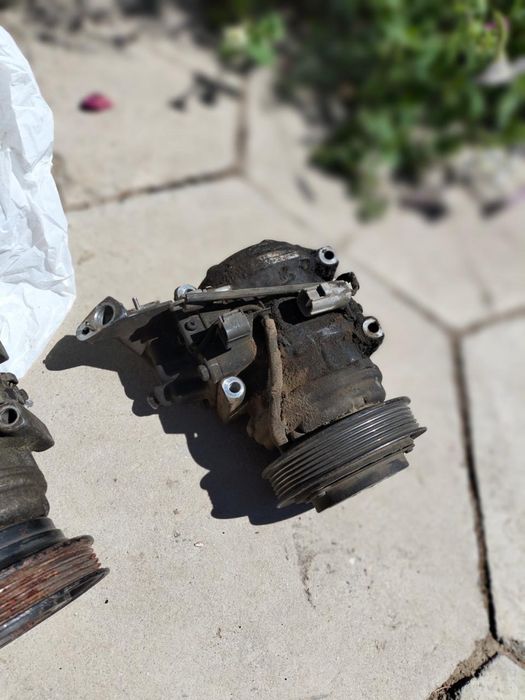 Продам запчасти на камри 25