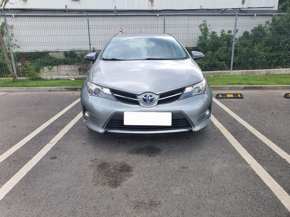 TOYOTA Auris 2013 — imagine 3