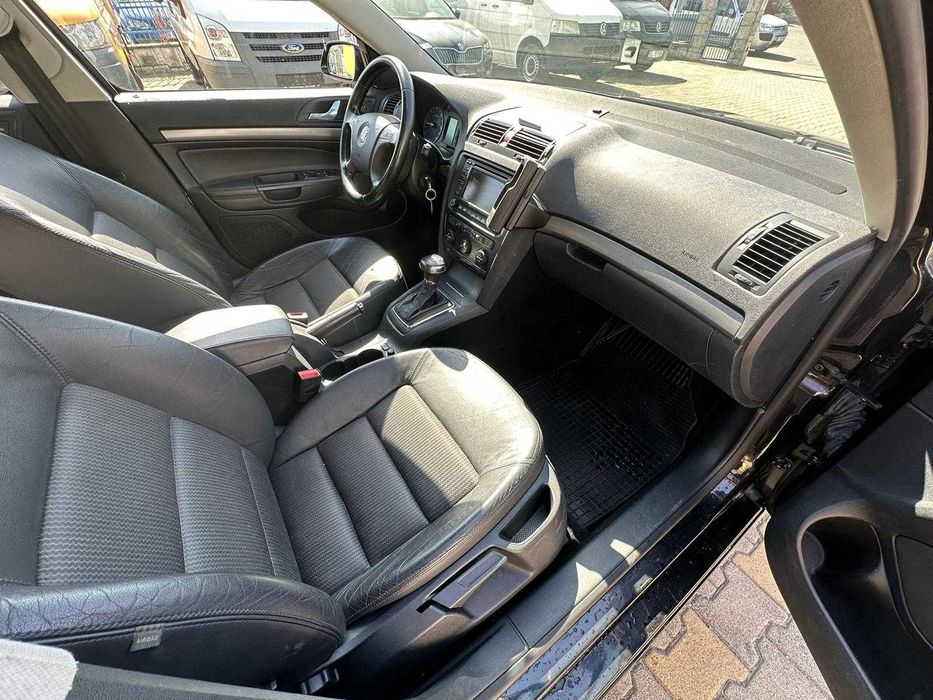 Skoda octavia DSG cash sau rate fixe