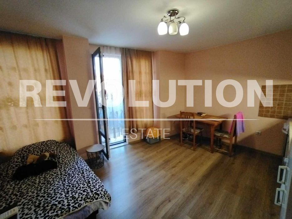 Дава се под наем Едностаен апартамент в Варна, Колхозен пазар - 30 кв.м за 250 € - Снимка #8