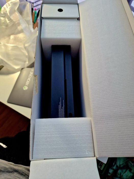 Xbox One X 1TB Negru – Stare Foarte Bună, Folosit Ocazional