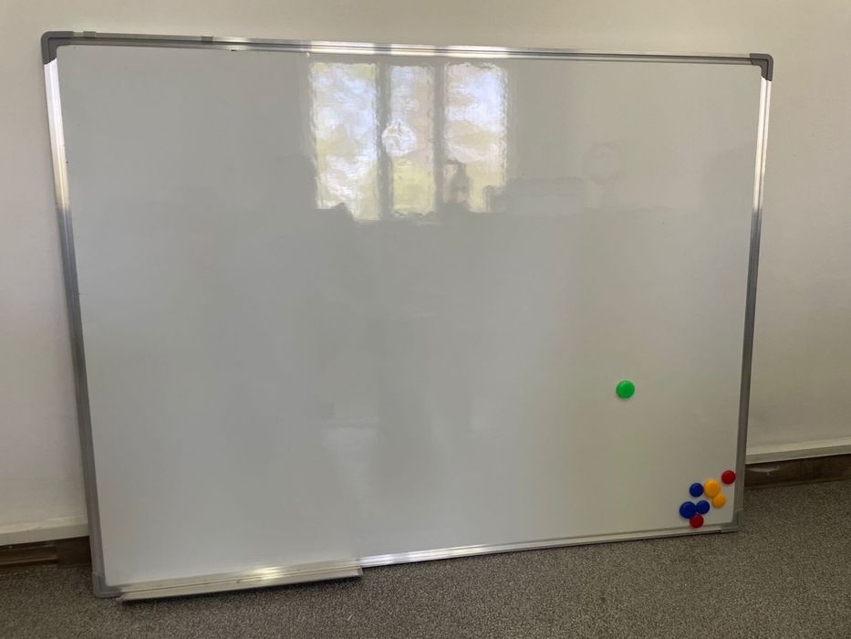 Доска маркерная.