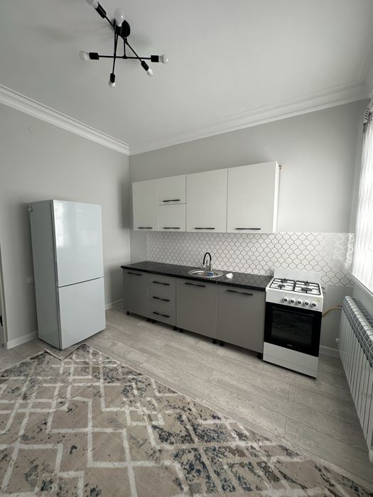 Большой Дом с времянкой