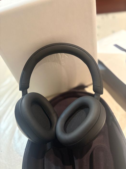 НОВИ !Слушалки Sony WH-1000XM5 - 4 години гаранция !