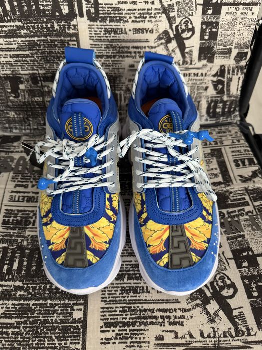 Versace chain reaction