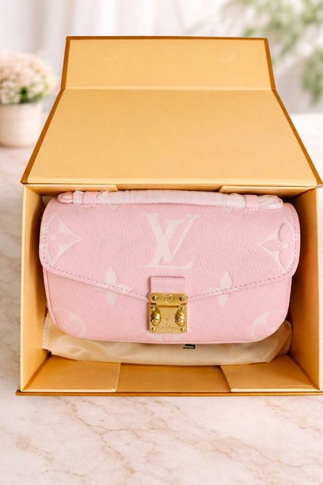 Geantă LOUIS VUITTON, piele 100%, Roz, Premium, Cutie, Etichete