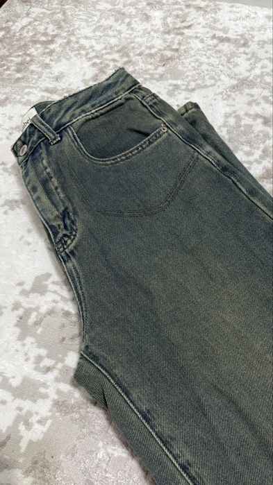 Женские модные джинсы