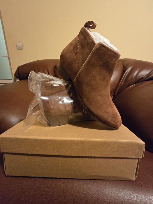 Willow Suede Ankle Boot - Brown