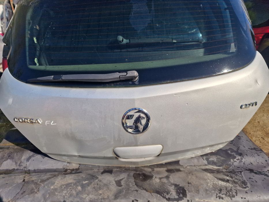 Haion cu luneta Opel Corsa D facelift model 2usi an 2010-2014