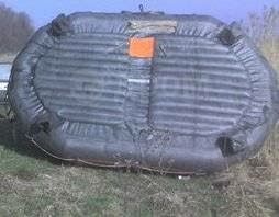 палатка-плот спасательный.