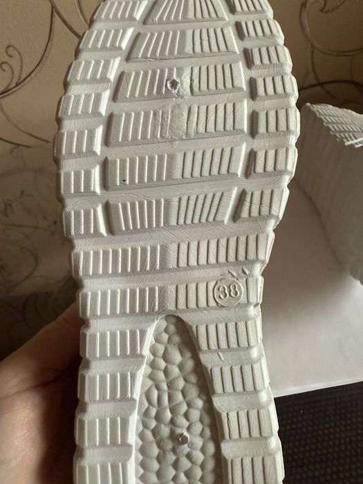 Кросовки леткие 38 размер новые